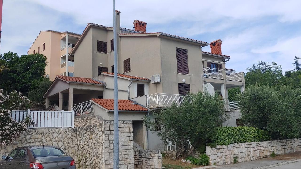 Apartments With A Parking Space Rabac, Labin - 19058 Buitenkant foto