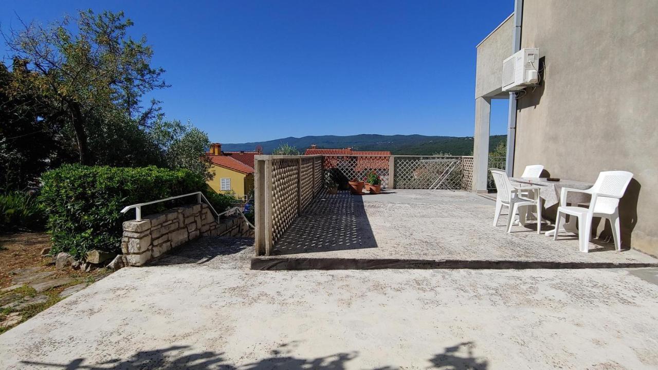 Apartments With A Parking Space Rabac, Labin - 19058 Buitenkant foto